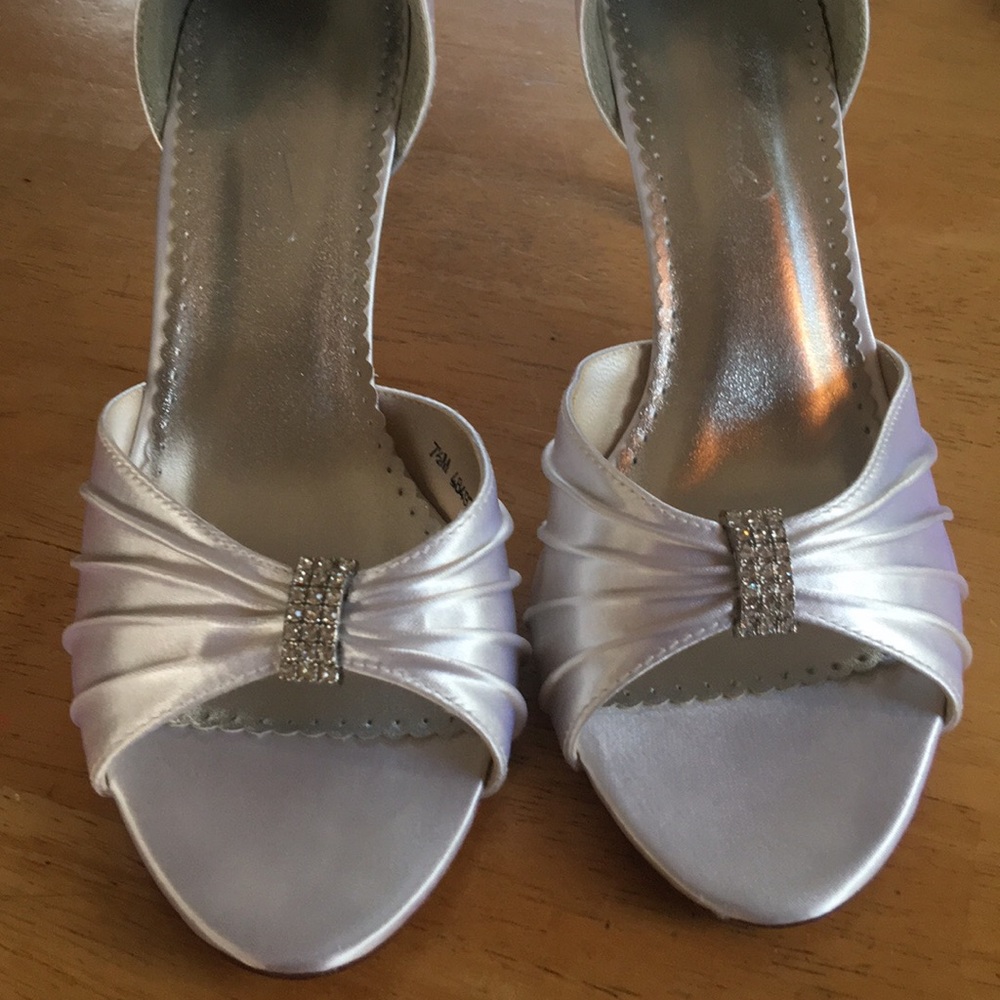 Satin Wrapped Open Toed Bridal Shoes - Size 7.5
